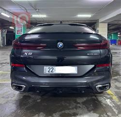 بی ئێم دەبڵیو X6